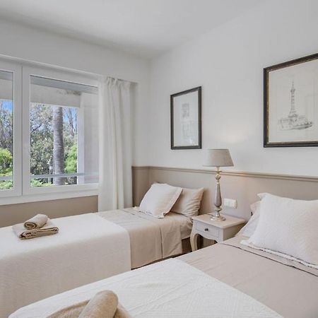 Beach-Line Apartment With 3 Bedrooms In Estepona Luaran gambar