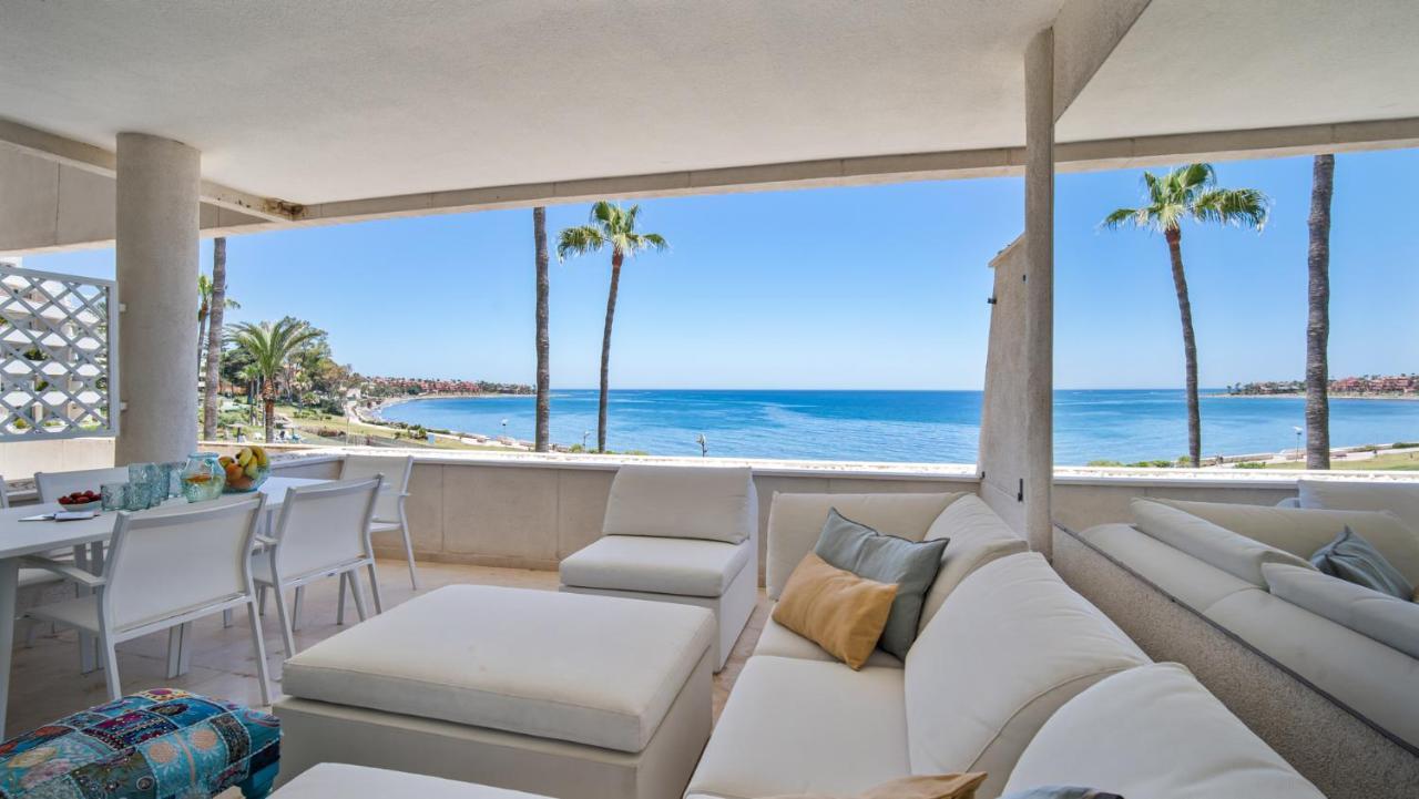 Beach-Line Apartment With 3 Bedrooms In Estepona Luaran gambar